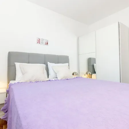 Apartment Lux Retreat